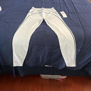 ALO Yoga White Leggings with Black Trim